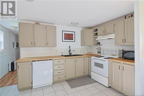 69 Kellys Drive, Fredericton, NB - Indoor Photo Showing Kitchen