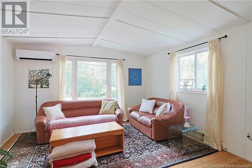 69 Kellys Drive, Fredericton, NB - Indoor Photo Showing Living Room