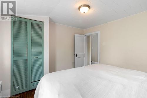 1131 4Th Avenue W, Owen Sound, ON - Indoor Photo Showing Bedroom