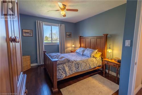 704 11Th Street, Hanover, ON - Indoor Photo Showing Bedroom