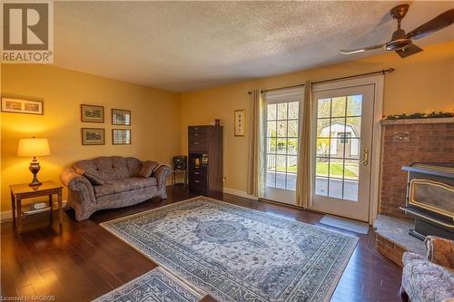 704 11Th Street, Hanover, ON - Indoor Photo Showing Living Room With Fireplace