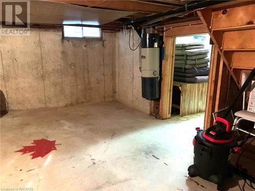 704 11Th Street, Hanover, ON - Indoor Photo Showing Basement