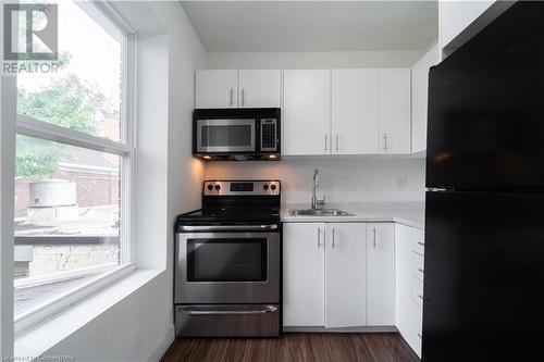 305 Cannon Street E, Hamilton, ON - Indoor Photo Showing Kitchen