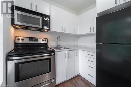 305 Cannon Street E, Hamilton, ON - Indoor Photo Showing Kitchen