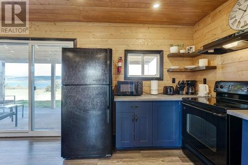 369 Central Street, Bay Roberts, NL - Indoor Photo Showing Kitchen