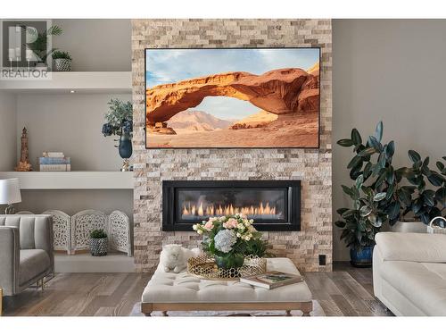 1789 Diamond View Drive, West Kelowna, BC - Indoor Photo Showing Living Room With Fireplace