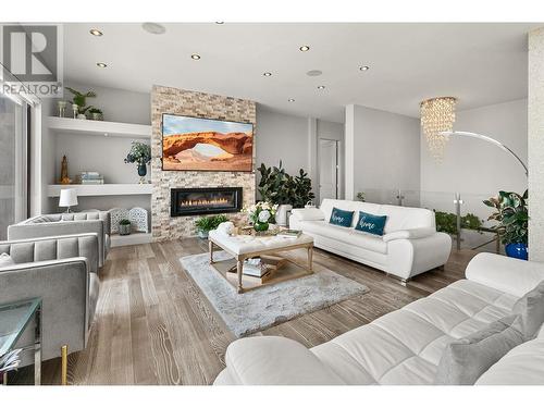 1789 Diamond View Drive, West Kelowna, BC - Indoor Photo Showing Living Room With Fireplace