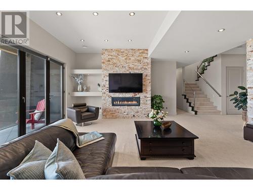 1789 Diamond View Drive, West Kelowna, BC - Indoor Photo Showing Living Room With Fireplace