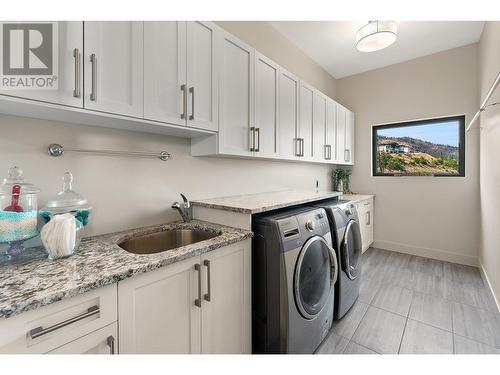 1789 Diamond View Drive, West Kelowna, BC - Indoor Photo Showing Laundry Room