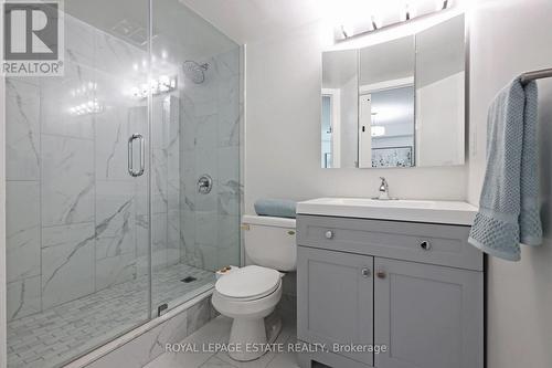 2211 - 5500 Yonge Street, Toronto, ON - Indoor Photo Showing Bathroom