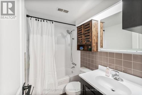 204 - 20 Forest Manor Road, Toronto, ON - Indoor Photo Showing Bathroom