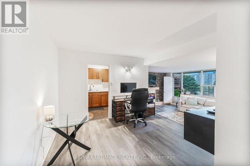 204 - 20 Forest Manor Road, Toronto, ON - Indoor