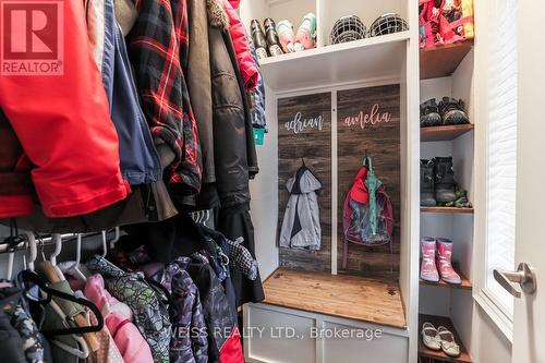 14 Baleberry Crescent, East Gwillimbury, ON - Indoor With Storage