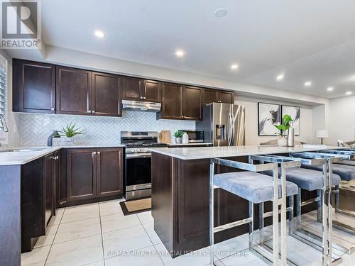 29 Finegan Circle, Brampton, ON - Indoor Photo Showing Kitchen With Stainless Steel Kitchen With Upgraded Kitchen