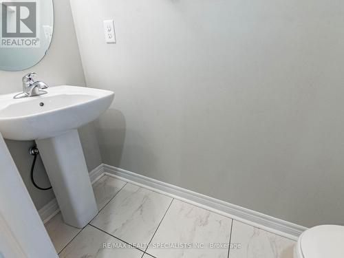 29 Finegan Circle, Brampton, ON - Indoor Photo Showing Bathroom