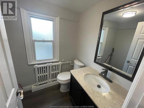 770 Pierre Avenue Unit# Upper, Windsor, ON - Indoor Photo Showing Bathroom