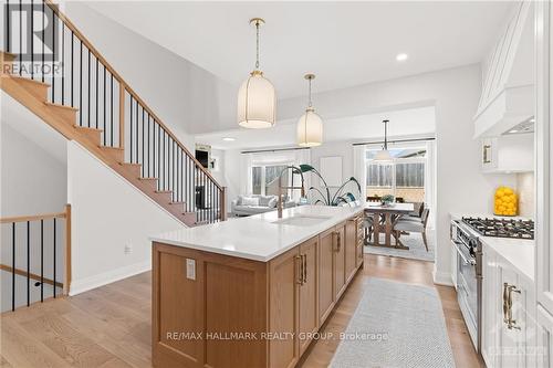 612 Enclave Lane, Clarence-Rockland, ON - Indoor Photo Showing Kitchen With Upgraded Kitchen