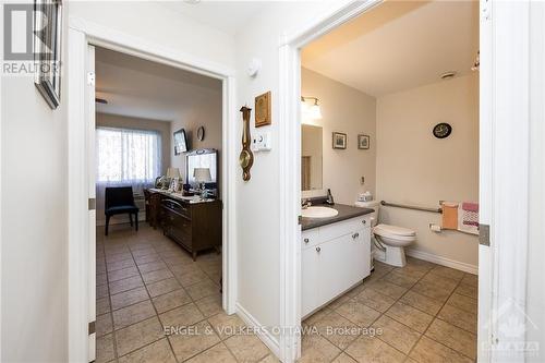 46&50 Fifth Street E, South Dundas, ON - Indoor Photo Showing Bathroom