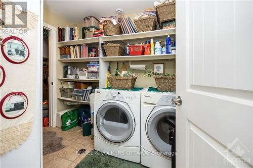 46&50 Fifth Street E, South Dundas, ON - Indoor Photo Showing Laundry Room