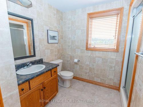 101 Conservation Tr, Centre Wellington, ON - Indoor Photo Showing Bathroom