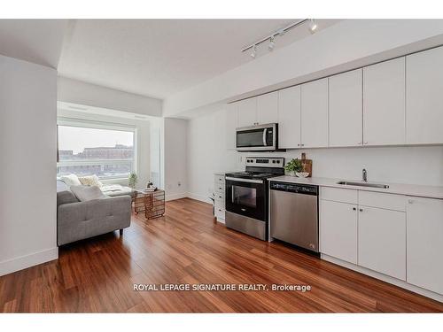 417-1 Wellington St, Brantford, ON - Indoor Photo Showing Kitchen With Stainless Steel Kitchen