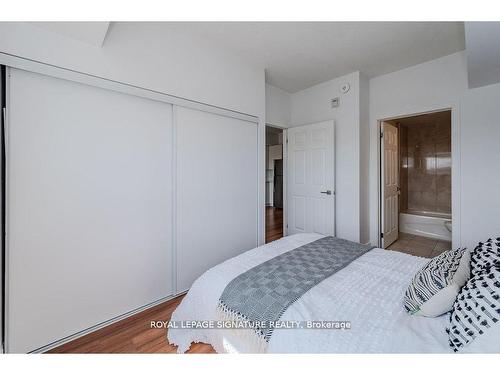 417-1 Wellington St, Brantford, ON - Indoor Photo Showing Bedroom