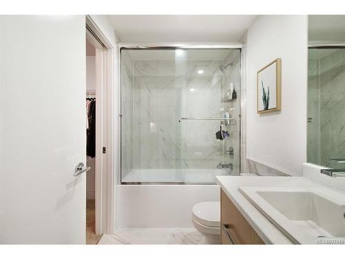 317-3070 Kilpatrick Ave, Courtenay, BC - Indoor Photo Showing Bathroom