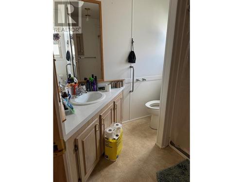 1854 Kokanee  N Crescent, Cranbrook, BC - Indoor Photo Showing Bathroom