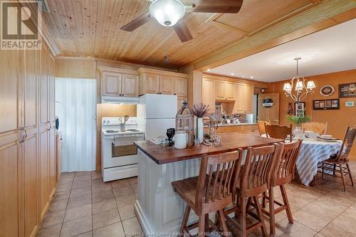 4 Pulley Road, Leamington, ON - Indoor Photo Showing Kitchen