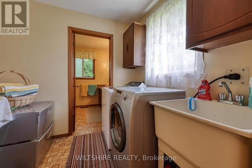 1090 Colonel Talbot Road, Norfolk (South Middleton), ON - Indoor Photo Showing Laundry Room