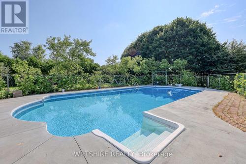 1090 Colonel Talbot Road, Norfolk (South Middleton), ON - Outdoor With In Ground Pool With Backyard