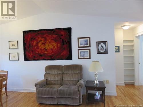 18 Windermere Court, Rothesay, NB - Indoor Photo Showing Living Room