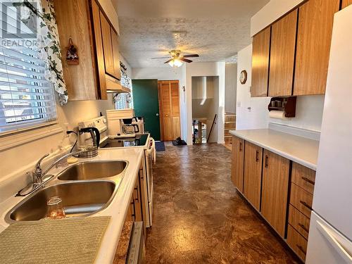 24 Brunet Rd, Elliot Lake, ON - Indoor Photo Showing Kitchen With Double Sink