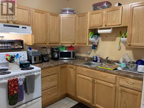 42 Cathcart St, Sault Ste. Marie, ON - Indoor Photo Showing Kitchen