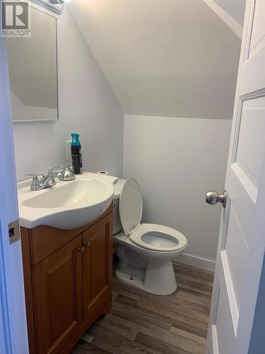 42 Cathcart St, Sault Ste. Marie, ON - Indoor Photo Showing Bathroom