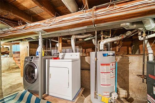 163 Collegiate Street, Winnipeg, MB - Indoor Photo Showing Basement