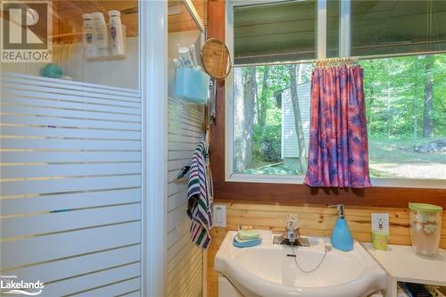 21 Severn River Sr406 Shores S, Muskoka Lakes Twp, ON -  Photo Showing Bathroom