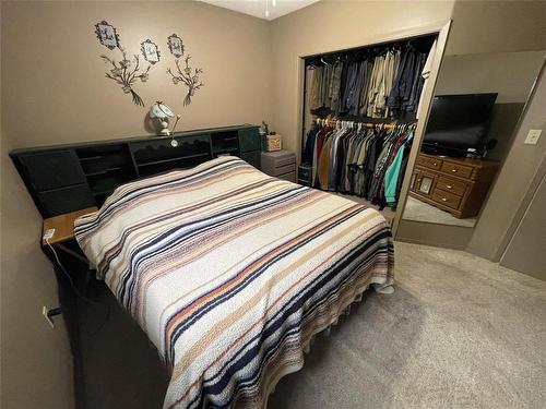 121133 87W Road, Mccreary, MB - Indoor Photo Showing Bedroom