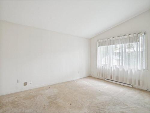 Master bedroom - 15 14E Rue, Montréal (Pierrefonds-Roxboro), QC - Indoor Photo Showing Other Room