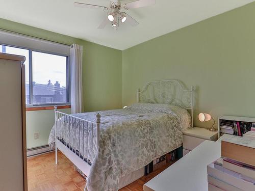 Chambre Ã Â coucher - 8370 Place Fonteneau, Montréal (Mercier/Hochelaga-Maisonneuve), QC - Indoor Photo Showing Bedroom