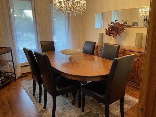 195 Seneca Place, Thunder Bay, ON - Indoor Photo Showing Dining Room