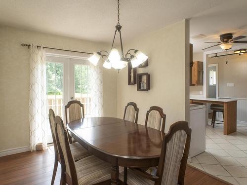 1155 Candy Mountain Dr, Neebing, ON - Indoor Photo Showing Dining Room