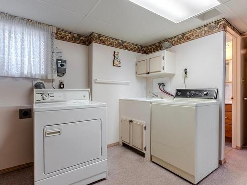 215 O'Connor Road, Kamloops, BC - Indoor Photo Showing Laundry Room