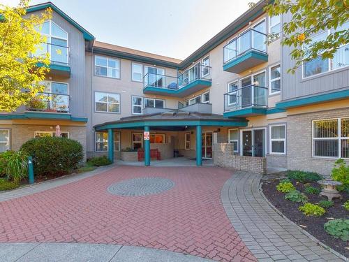 315-1485 Garnet Rd, Saanich, BC - Outdoor With Balcony With Facade