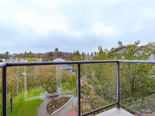 315-1485 Garnet Rd, Saanich, BC - Outdoor With Balcony With View