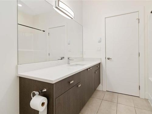 1047 Goldstream Ave, Langford, BC - Indoor Photo Showing Bathroom