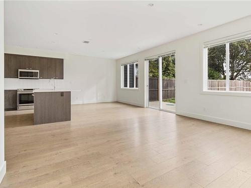 1047 Goldstream Ave, Langford, BC - Indoor Photo Showing Kitchen