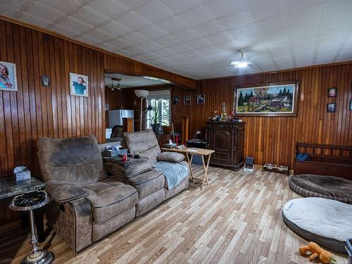 Living room - 458 Ch. Ste-Marie, Sainte-Marthe, QC - Indoor