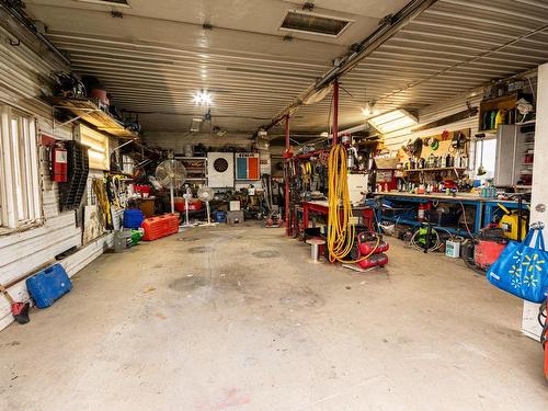 Garage - 458 Ch. Ste-Marie, Sainte-Marthe, QC - Indoor Photo Showing Garage