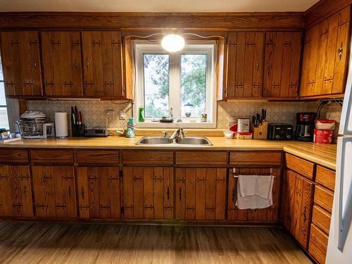 Kitchen - 458 Ch. Ste-Marie, Sainte-Marthe, QC - Indoor Photo Showing Kitchen With Double Sink